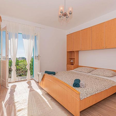 Apartment Nocturno Рогозница Екстериор снимка